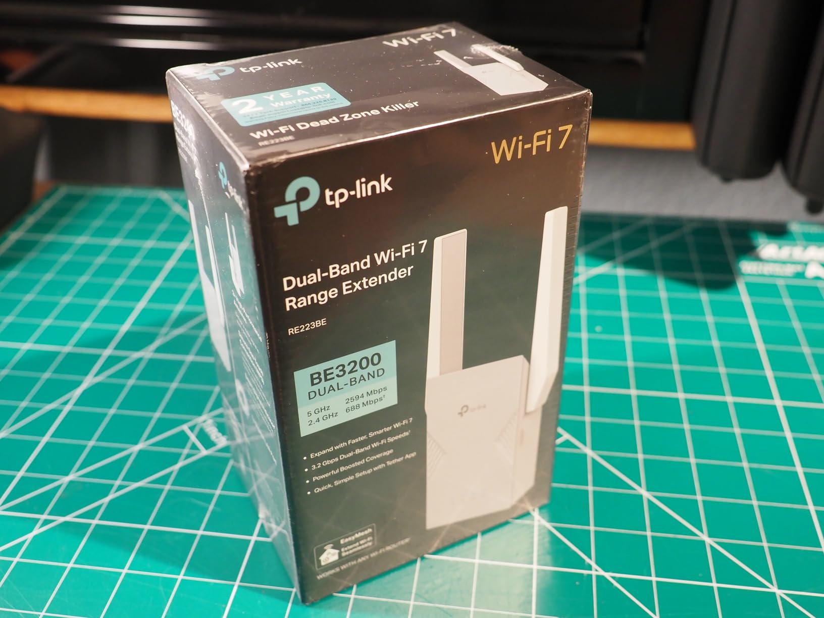 TP-Link BE3200 Wi-Fi 7 Dual-Band Range Extender RE223BE w/Ethernet Port customer photo 1