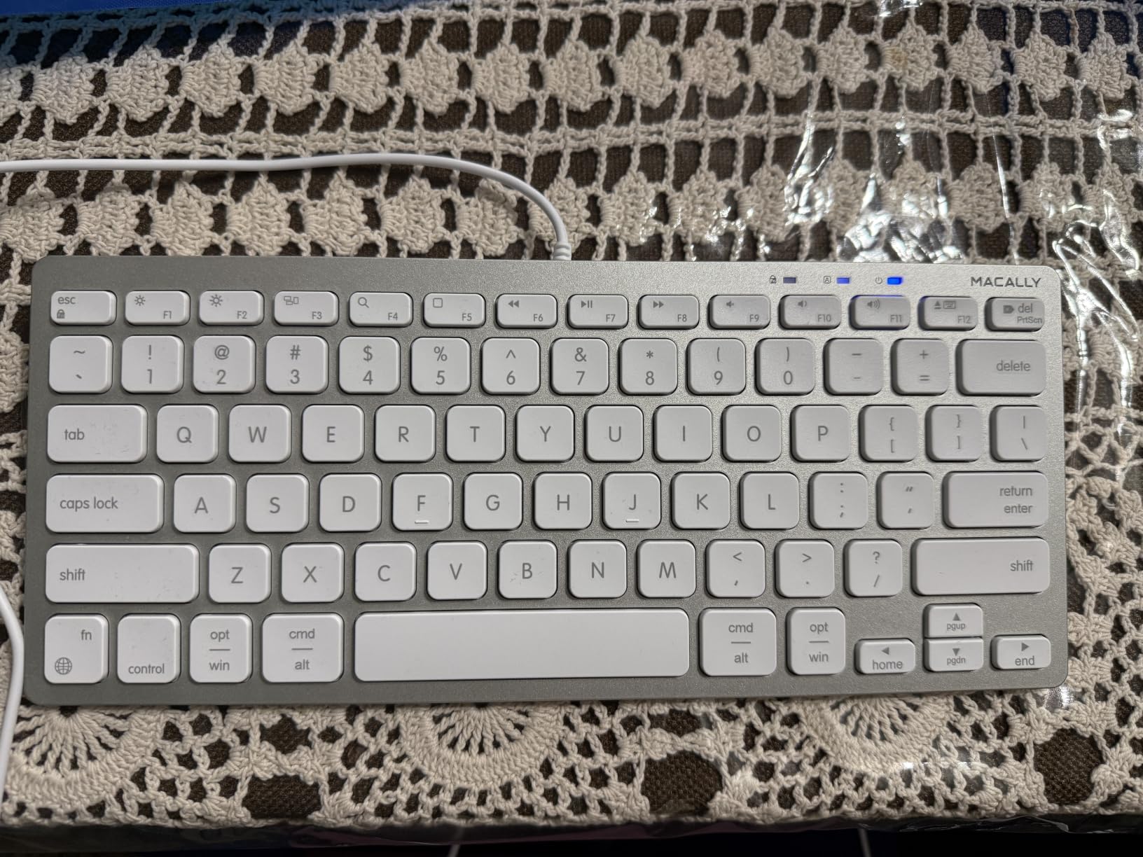 Macally USB C Wired Keyboard for Mac (USB C + USB A) – Compatible Keyboard for MacBook Pro/Air, iMac & MacMini – Compact Mac Keyboard customer photo 2