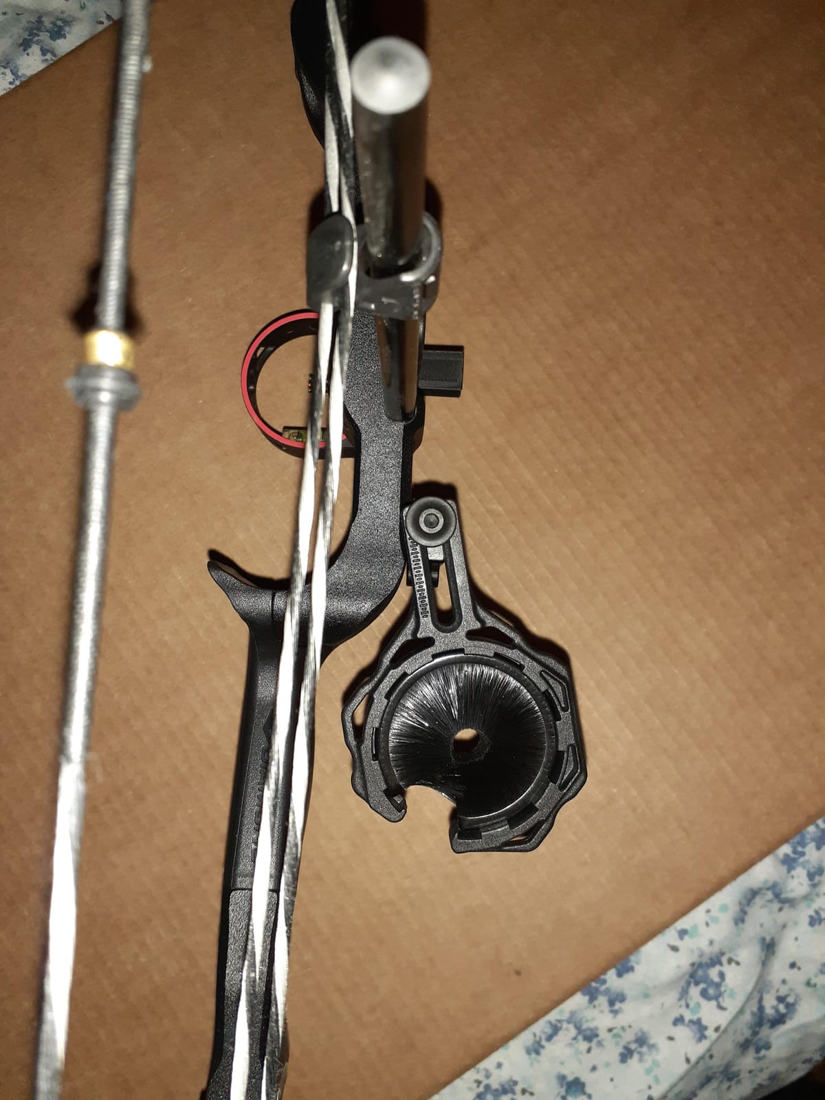 DIAMOND ARCHERY Prism Fully Equipped Adjustable Durable Compound Bow, Right/Left Hand, 5-55 lbs Draw Weight, 295 FPS customer photo 1