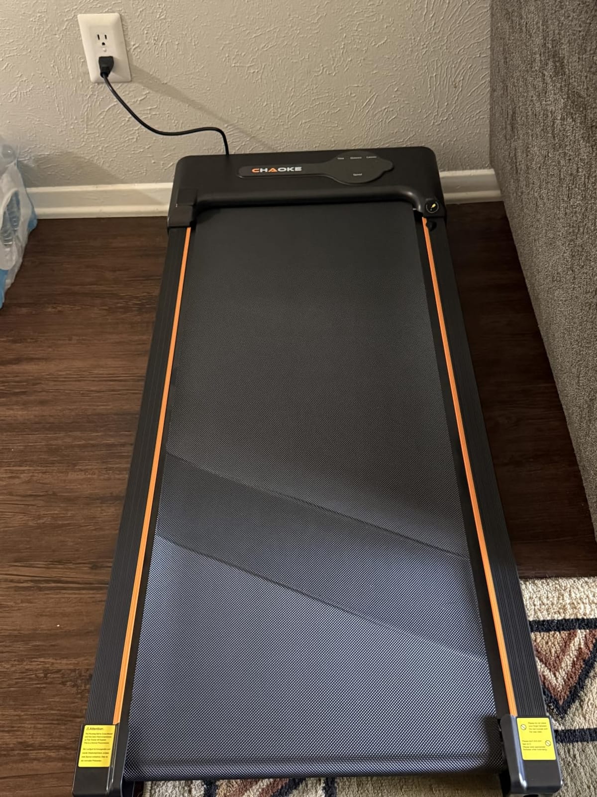 CHAOKE Walking Pad Treadmill for Home, 6.2MPH Under Desk Walking Pad with 9% Incline for Office Small Spaces, 2.75HP Quiet Running Machines, Remote Control, 330LBS Capacity, 12 HIIT Programs customer photo 2